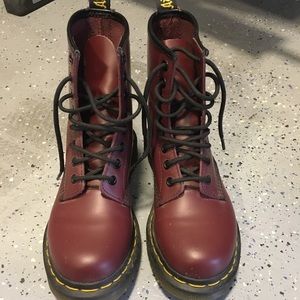 Dr. Martens 1460 in Cherry Red